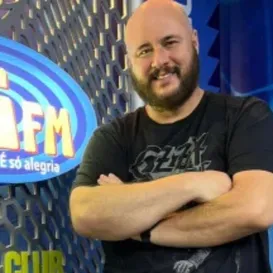 Radialista morre aos 51 anos em acidente de moto