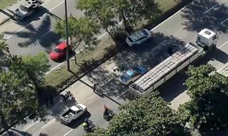 Imagem ilustrativa da imagem Acidente entre carro e moto deixa um morto na Avenida Brasil