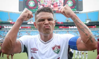 Imagem ilustrativa da imagem Bastidores mostram Thiago Silva emocionado antes da classificação