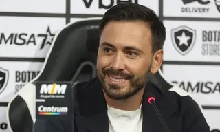 Imagem ilustrativa da imagem Botafogo anuncia saída do técnico Davide Ancelotti