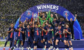Imagem ilustrativa da imagem Brasileiro Marquinhos ergue a taça da Liga dos Campeões