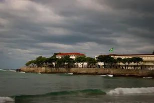 Imagem ilustrativa da imagem Chuva continua? Veja a previsão do tempo para o finde