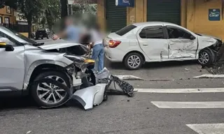 Imagem ilustrativa da imagem Colisão entre carros deixa feridos em cruzamento de Niterói