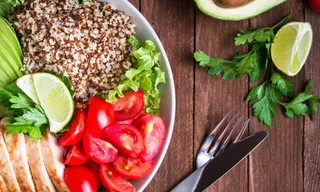 Imagem ilustrativa da imagem Como o que comemos impacta no nosso corpo?