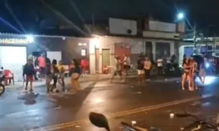 Imagem ilustrativa da imagem Confusão termina em atropelamento e deixa feridos na Baixada