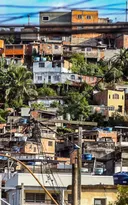 Imagem ilustrativa da imagem Correria com a chegada do caveirão da PM em Niterói