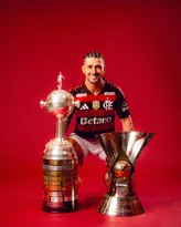 Imagem ilustrativa da imagem Craque do ano! Arrascaeta domina o Prêmio Brasileirão 2025