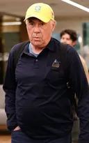 Imagem ilustrativa da imagem Ele chegou! Ancelotti desembarca no Rio para comandar a Seleção