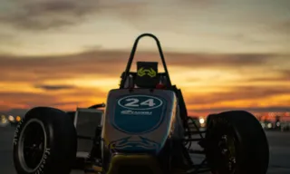 Imagem ilustrativa da imagem Engenharia representa UFF em competição nacional de carros de corrida