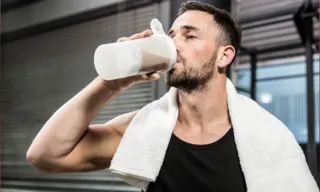 Imagem ilustrativa da imagem Erro comum na dieta pode estar limitando seu crescimento muscular; e ninguém fala disso