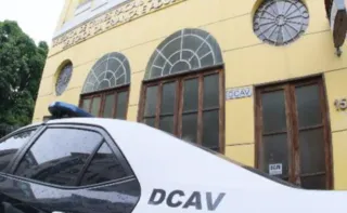 Imagem ilustrativa da imagem Ex-deputado é preso no Rio por abusar da filha de 2 anos