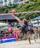 Imagem ilustrativa da imagem Futevôlei só para mulheres em praia de Niterói; veja programação