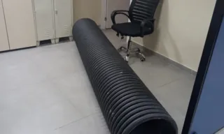 Imagem ilustrativa da imagem Homem é preso após furtar tubulação de obra em SG, vídeo