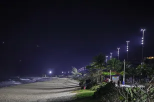Imagem ilustrativa da imagem Iluminação de LED chega à Praia de Piratininga, em Niterói