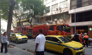Imagem ilustrativa da imagem Incêndio atinge tradicional restaurante no Centro do Rio