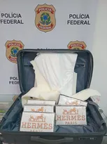 Imagem ilustrativa da imagem Jovem é preso com droga escondida em travesseiro no Aeroporto do Galeão