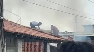 Imagem ilustrativa da imagem Justiça manda soltar mãe de gêmeos mortos em incêndio no Rio