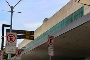 Imagem ilustrativa da imagem Ligados ao tráfico do Alemão tentam embarcar em aeroportos no Rio