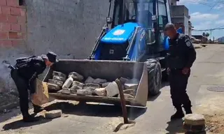 Imagem ilustrativa da imagem Mais 1,5 tonelada de barricadas removidas em comunidades de Niterói