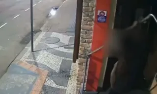Imagem ilustrativa da imagem 'Mão leve' arranca até corrimão de restaurante em Niterói; vídeo