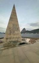 Imagem ilustrativa da imagem Morador em situação de rua destrói monumento no Rio