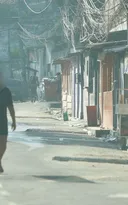Imagem ilustrativa da imagem Moradores da Engenhoca acordam sem barricadas após ação da PM