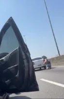 Imagem ilustrativa da imagem Motoristas tentam se proteger de tiroteio no Rio; vídeo