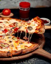 Imagem ilustrativa da imagem Mulher morre e sobrinho é internado após comerem pizza