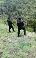 Imagem ilustrativa da imagem PM se espalha por favelas de Niterói e usa caveirão em caçada a bandidos