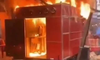 Imagem ilustrativa da imagem Pânico durante incêndio na Rocinha; vídeo