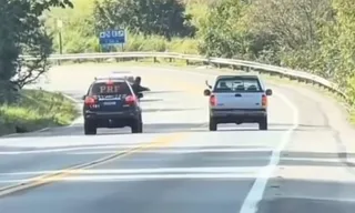 Imagem ilustrativa da imagem Parece, mas não é filme! PRF faz perseguição cinematográfica no Rio; veja vídeo