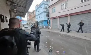 Imagem ilustrativa da imagem Polícia Civil faz operação contra o CV no Complexo da Maré