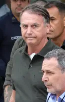 Imagem ilustrativa da imagem Polícia é intimada a explicar 'permanência' de Bolsonaro em hospital