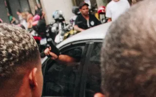 Imagem ilustrativa da imagem Policial é preso após atirar durante protesto pela morte de jovem no Rio