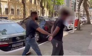 Imagem ilustrativa da imagem Procurado por assalto violento no Rio é preso em Niterói