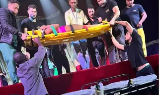 Imagem ilustrativa da imagem Queda durante acrobacia com os cabelos em circo no Rio; vídeo