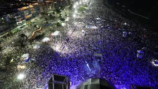 Imagem ilustrativa da imagem ‘Resgate de alegria’, Cabo Frio celebra réveillon com 1,5 milhão de pessoas