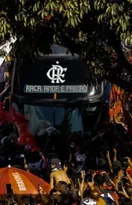 Imagem ilustrativa da imagem Rio fica rubro-negro na chegada dos campeões da Libertadores