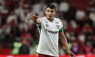 Imagem ilustrativa da imagem Thiago Silva vibra com fim de sequência negativa do Flu: 'Guerreiros'