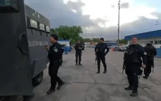 Imagem ilustrativa da imagem Tiroteio durante operação fecha escolas e unidades de saúde no Rio