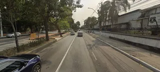 Imagem ilustrativa da imagem Trânsito parado após acidente entre carro e moto em Niterói