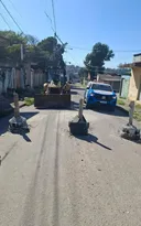 Imagem ilustrativa da imagem Trator da PM arranca mais 8 toneladas de barricadas em SG