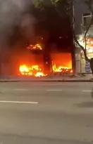 Imagem ilustrativa da imagem Três pessoas ficam feridas durante incêndio em Copacabana