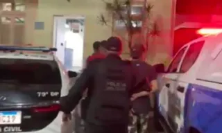Imagem ilustrativa da imagem Trio é flagrado com drogas após denúncia anônima em Niterói