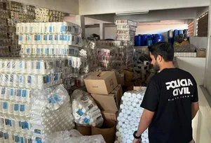 Imagem ilustrativa da imagem Tudo falso! Fábricas na Baixada faziam produto de beleza pirata