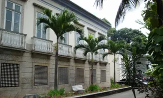 Imagem ilustrativa da imagem UniRio: concurso público para diversas áreas e salários de quase R$ 5 mil