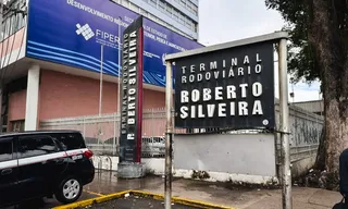 Imagem ilustrativa da imagem Venda da Rodoviária de Niterói fica para 2026