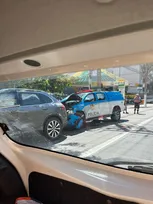 Imagem ilustrativa da imagem Viatura da PM fica destruída após acidente em Niterói