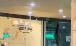 Imagem ilustrativa da imagem Vídeo: água vaza de teto em shopping de Niterói