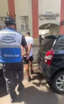 Imagem ilustrativa da imagem Vítima é jogada no chão e agredida por ladrão no Rio; vídeo